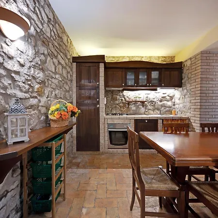 Vakantiehuis Mansion In Near Bolsena *