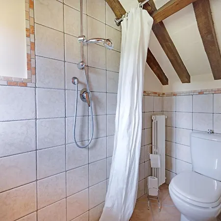 Vakantiehuis Mansion In Near Bolsena Prodo